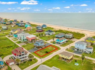 1971 Gulf St, Crystal Beach, TX 77650