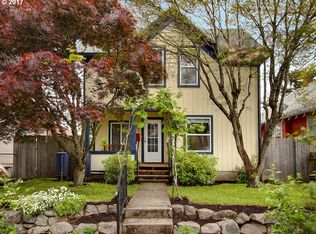 6821 SE Mall St, Portland, OR 97206