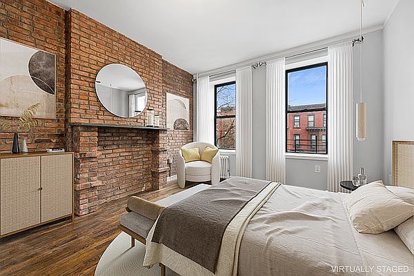 1st image of 101 15th St APT 4L