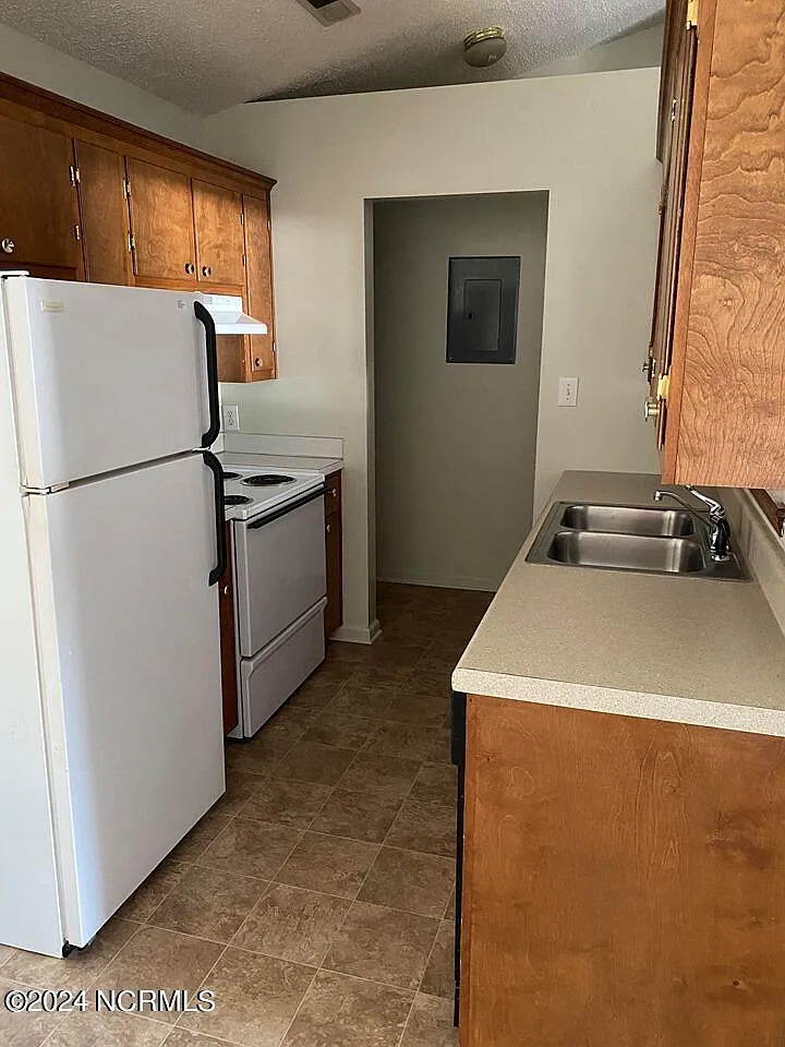 1 bed, 1.0 bath, 705 sqft, $775 — Photo 4