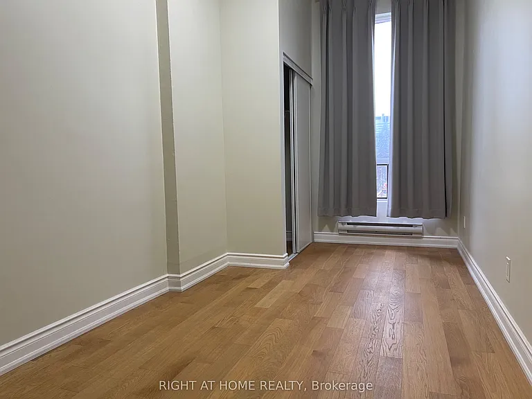 404 Spadina Ave #3 — Photo 2