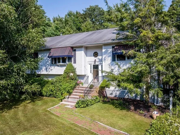 51 Mason Rd, East Freetown, MA 02717