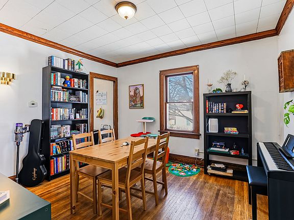 2nd image of 1756 Saint Clair Ave APT 2