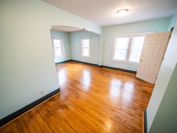 5th image of 213 7th St NW