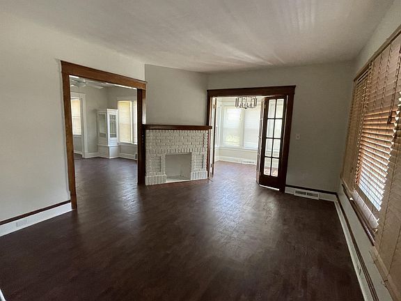 4th image of 3309 Desota Ave