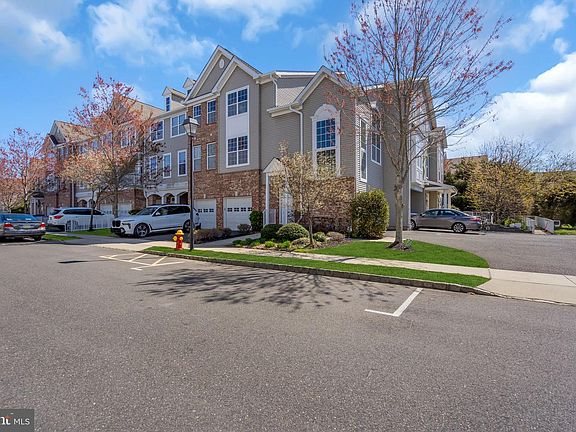 2nd image of 126 Melanie Way