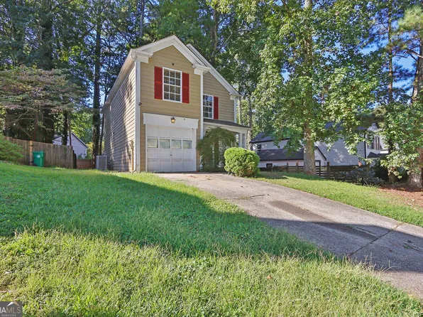 1330 Old Countryside Cir, Stone Mountain, GA 30083