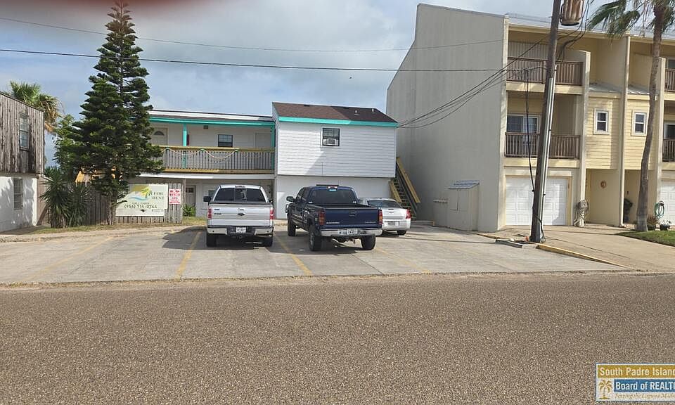 1st image of 310 W Houston St #2