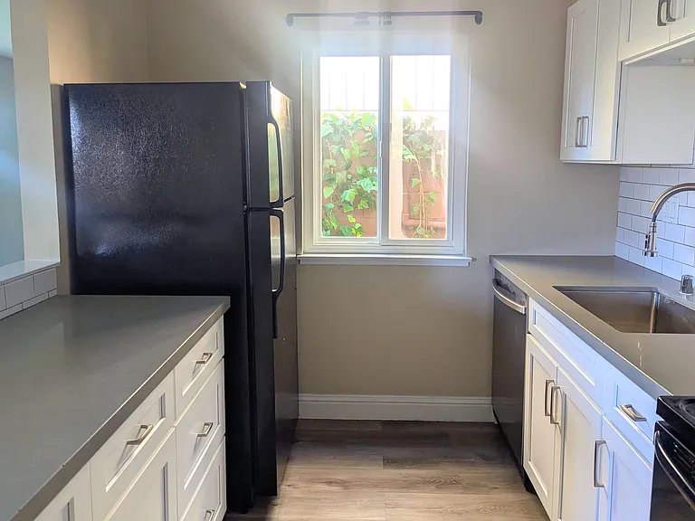 407 Orange St — Photo 10