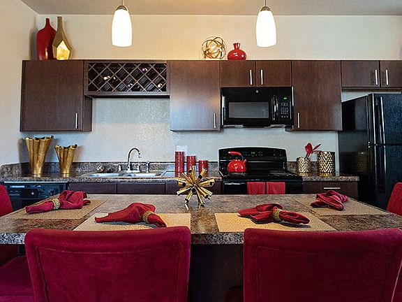 Retreat at River Chase Apartments ; Covington, LA