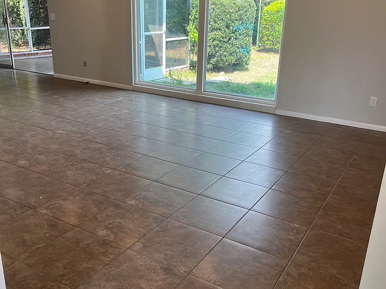 4727 Elaine Pl — Photo 4