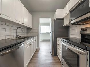 1841 Oak Bay Ave #202, Victoria, BC
