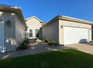 1976 Tuenge Dr, Stillwater, MN 55082