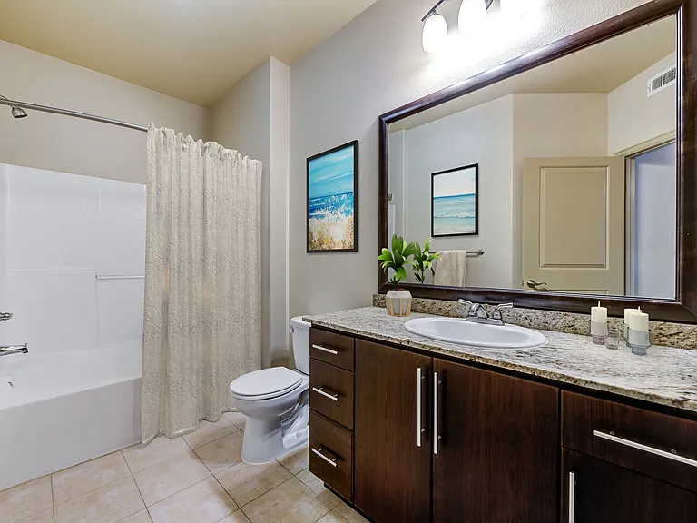 Triana Apartments — Photo 4