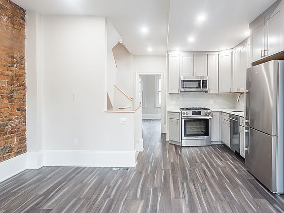 4th image of 45 Clarendon St #0