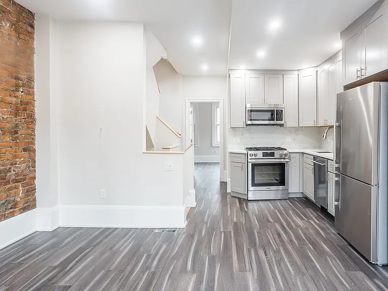 45 Clarendon St #0 — Photo 4