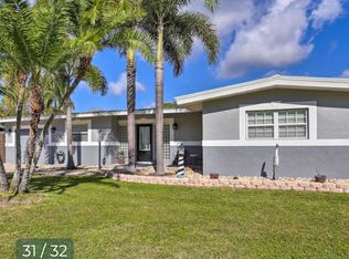 11155 73rd Ave, Seminole, FL 33772