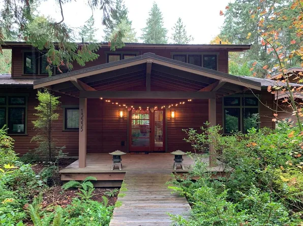 13535 Ellingsen Rd NE, Bainbridge Island, WA 98110