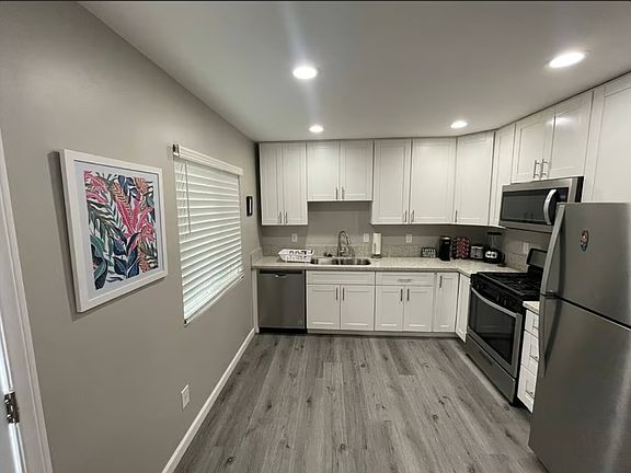 Kitchen - fully stocked