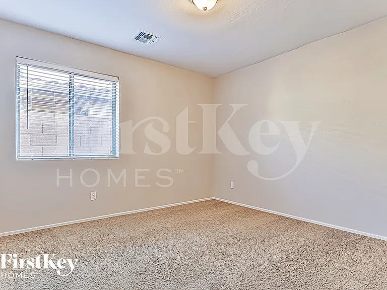2794 W Mira Dr — Photo 13