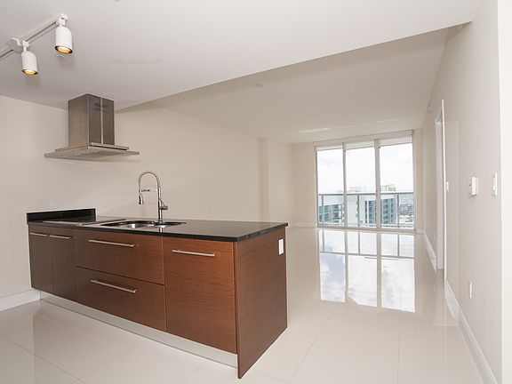 3rd image of 485 Brickell Ave APT 4307
