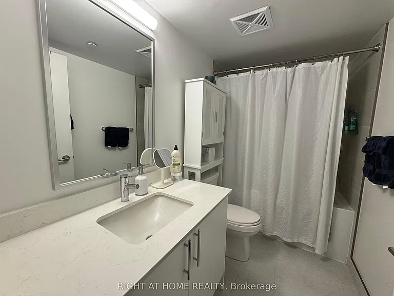 3 Strathgowan Ave #310 — Photo 12