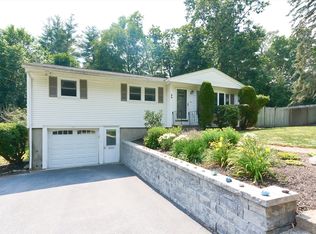 66 Old Bolton Rd, Hudson, MA 01749