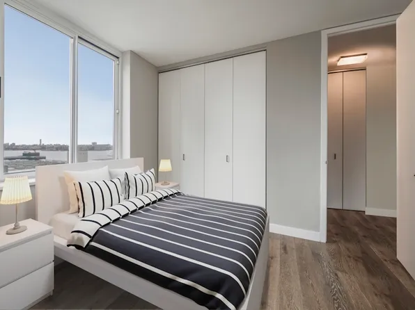 560 West 43rd Street image 6 of 20