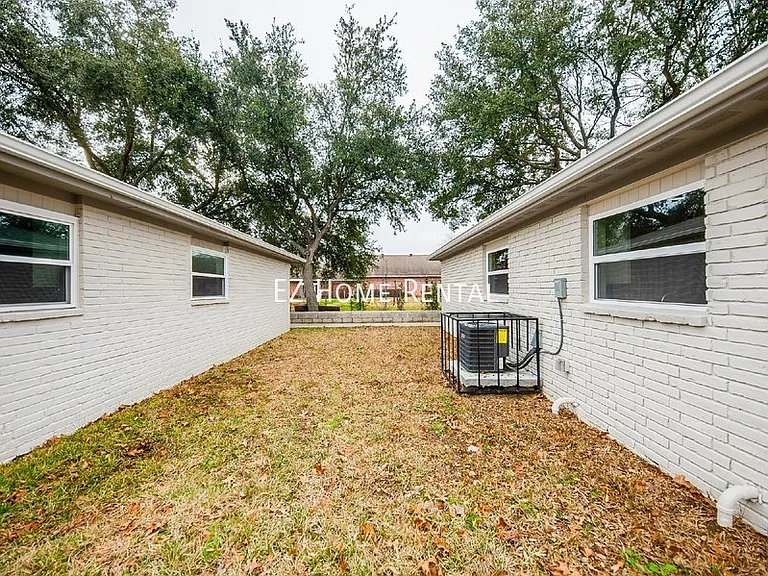 5042 Mallow St #B — Photo 12