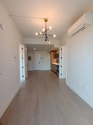 Rented by City Vista Inc | media 21