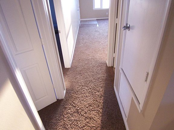 5th image of 7926 North Dr #2