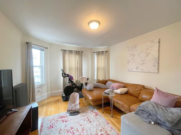 40 Linden Ave, Somerville, MA