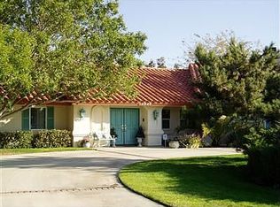 19948 Tinne Rd, Apple Valley, CA 92307