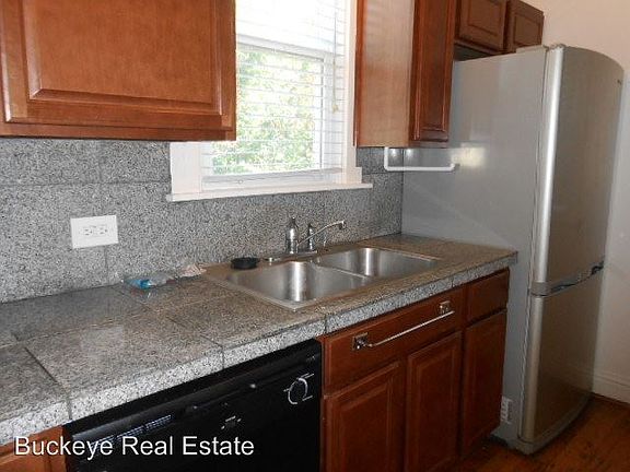 4th image of 126 W Northwood Ave