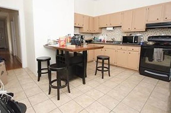 2nd image of 3 Seafoam Ave #3