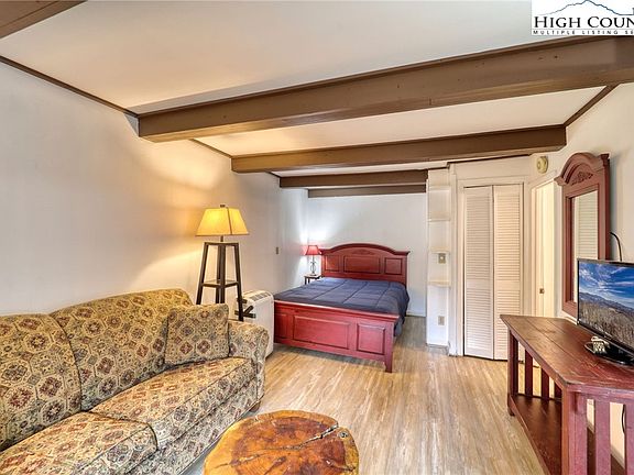 2nd image of 42 Hemlock Hill #C