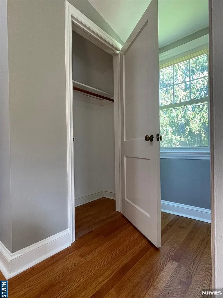 2 bed, 2.0 bath, $4,100 — Photo 3