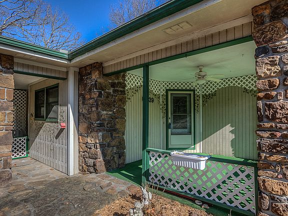 4th image of 39 Hatcher Dr