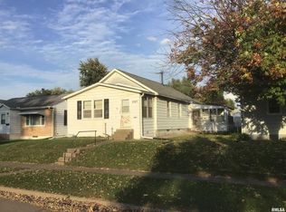 2367 Chancy St, Clinton, IA 52732
