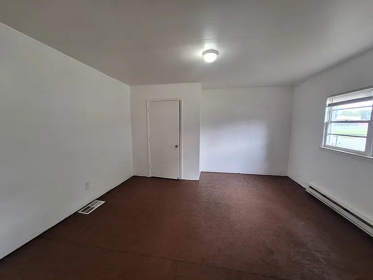 44 S Prince St — Photo 6