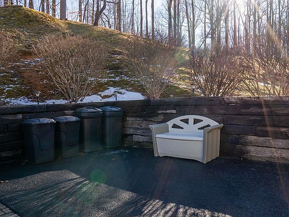 5th image of 4415 Wayside Dr