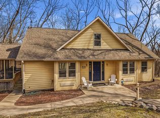 42 Shorewood Dr, Galena, IL 61036