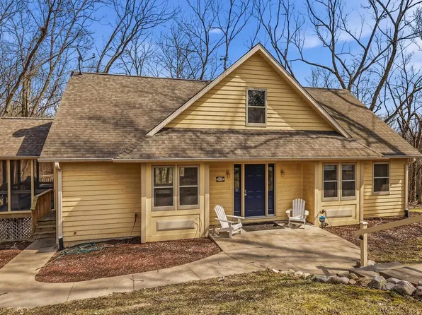 42 Shorewood Dr, Galena, IL 61036