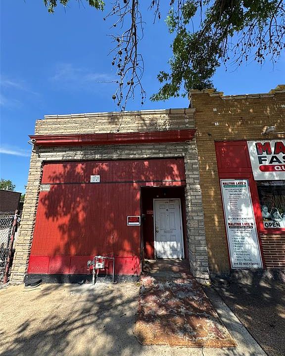 2nd image of 2703 S Jefferson Ave