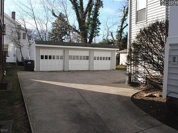 2nd image of 13809-13811 W Clifton Blvd