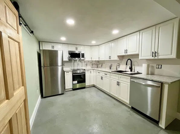 2952 E Fremont Dr, Centennial, CO 80122