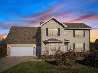 1164 Kyle Dr NE, Iowa City, IA 52240