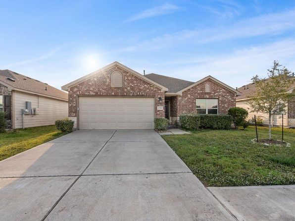 634 W Fairway Lake Dr