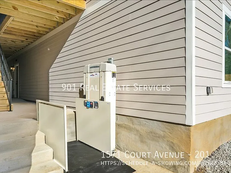 1571 Court Ave #201 — Photo 23