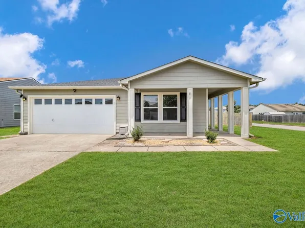 116 Firefly Ln, Owens Cross Roads, AL 35763